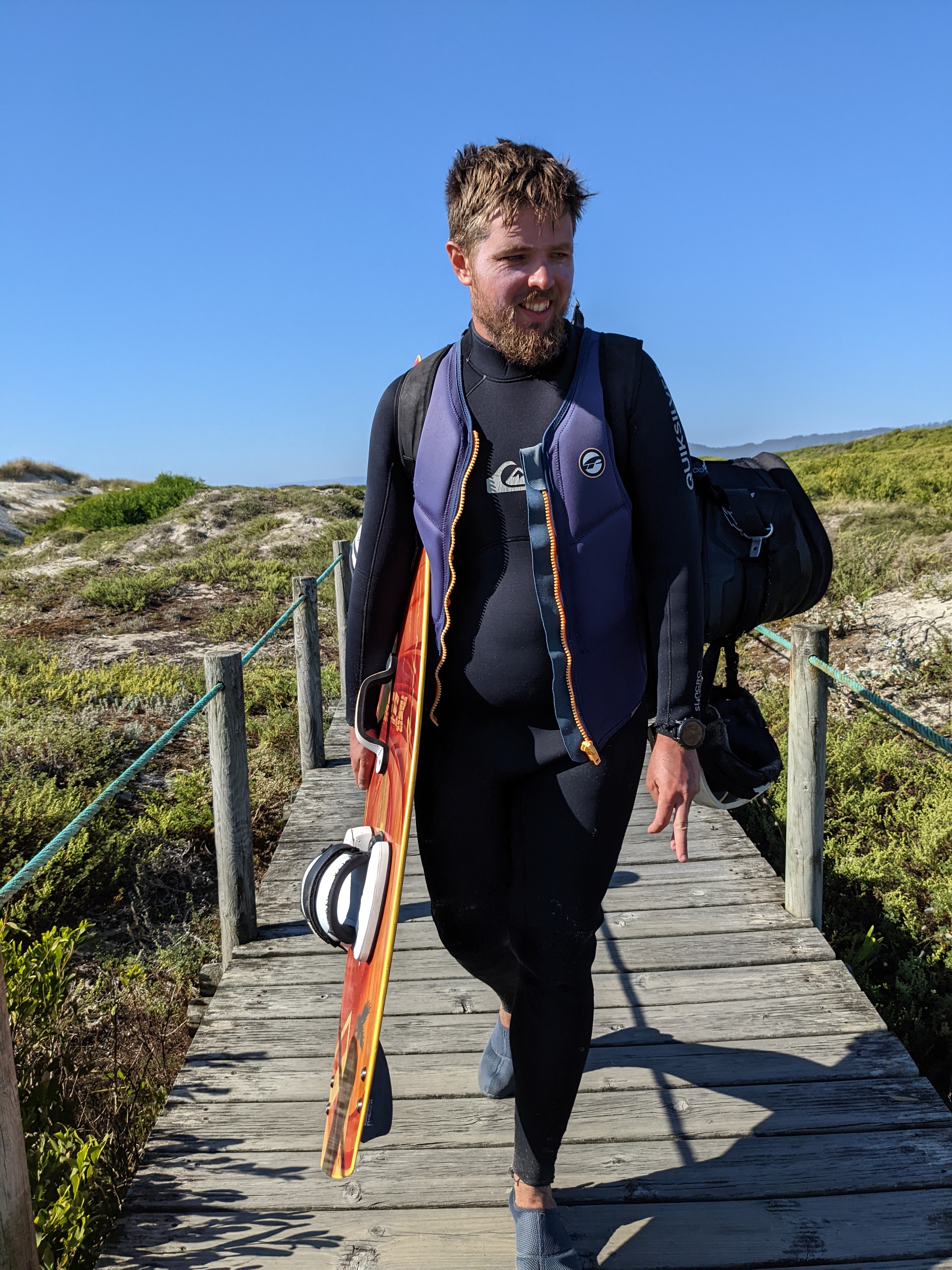 Kitesurfing